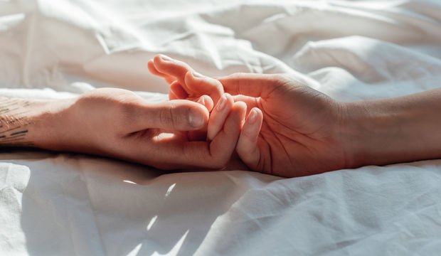 Aşkı taze tutmak için ayda beş saat yetiyor