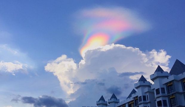 Ateş gökkuşağı nasıl oluşur?