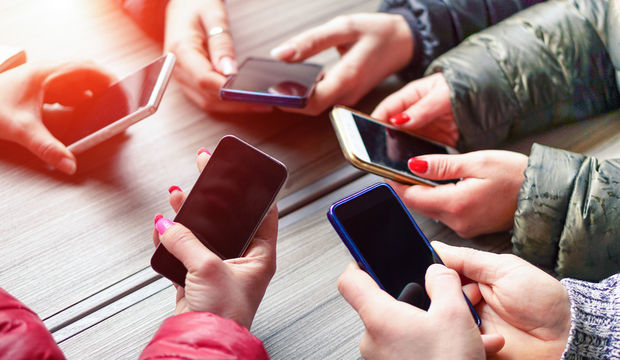 Akıllı telefon ile uyuşturucu yer mi değiştiriyor?