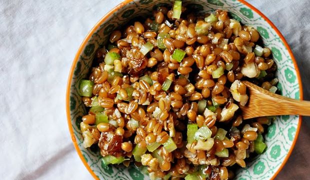Soğuk aşure salatası