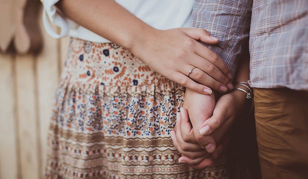 El ele tutuşma şekilleri ve anlamları