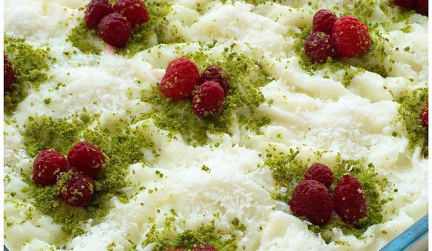 Antep fıstıklı frambuazlı güllaç tarifi