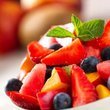 Karpuz soslu meyve salatası