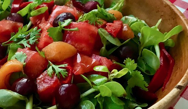 Meyveli semizotu salatası nasıl yapılır?