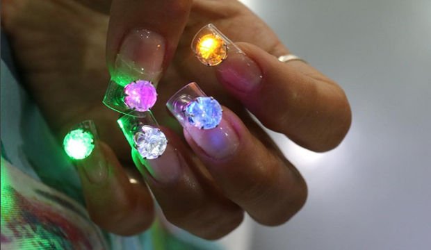 LED tırnak trendi