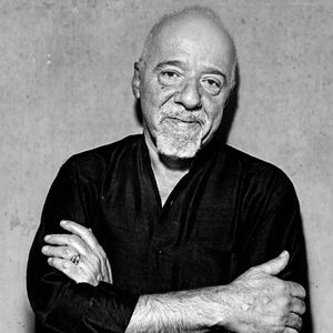 Paulo Coelho: "Neden bütün bu kitapları evimde tutayım ki?"