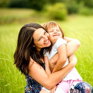 Kızım hayat perdesini araladı