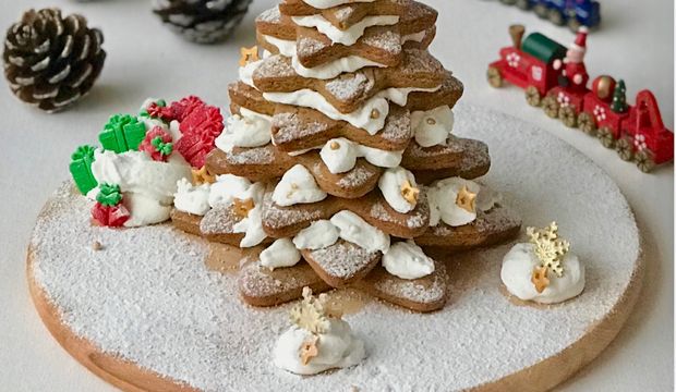 Zencefilli çam ağacı kurabiyeler