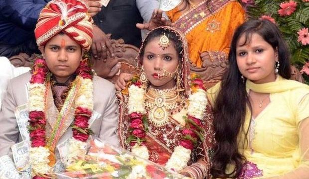 Çeyiz için erkek kılığına girdi