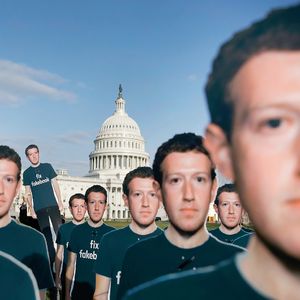 "Zuckerberg annenizden çok şey biliyor"