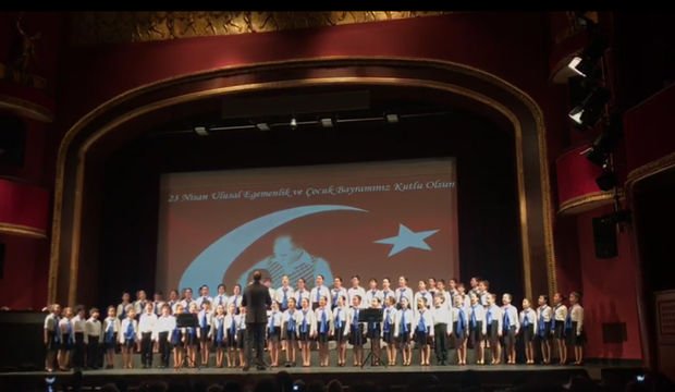 İDOB Çocuk Korosu 23 Nisan'ı Sureyya Operası'nda kutladı