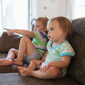 TV izleyen bebekte beyin gelişimi