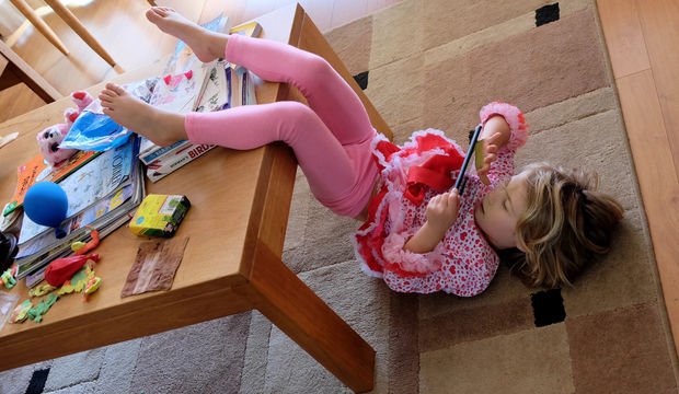 Okula başlayan çocuklar tam cümleler kuramıyor