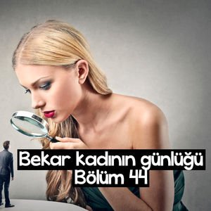 Bu erkekler nereye bakıyor?