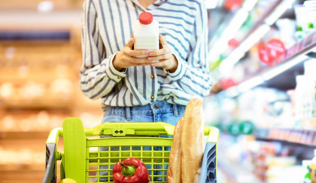 Bilinçli bir tüketici olmak için neler yapılmalı?