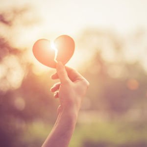 Beğendiğiniz bedenlere hayallerinizi ekleyip aşk sanıyorsunuz