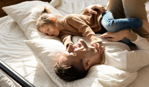 Babalar ile kızlarının birbirleri ile yakın olabilmelerine yardımcı olacak 10 ipucu