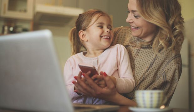 Çocuklarınıza Instagram'ı siz mi öğreteceksiniz, kendi mi öğrensin istersiniz?