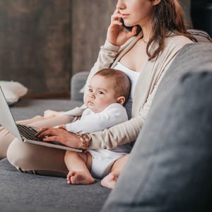 Çalışan anne – Evde oturan anne