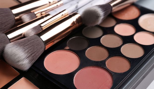 Kova burcuna özel makyaj tüyoları