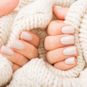  Bombeli tırnağınız varsa...