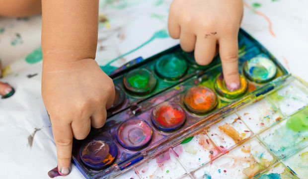 �ocuklar�n se�ti�i renkler size bir mesaj veriyor