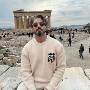 Şükrü Özyıldız Instagram'da neler paylaşıyor?