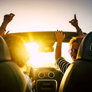 Uzun yolda dinlenebilecek en güzel 50 şarkı