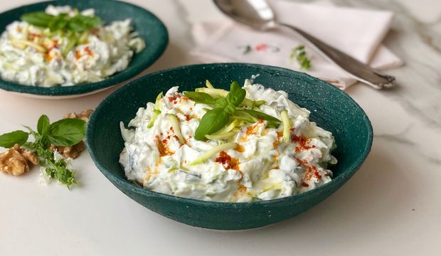 Sakız kabaklı fesleğenli cacık tarifi