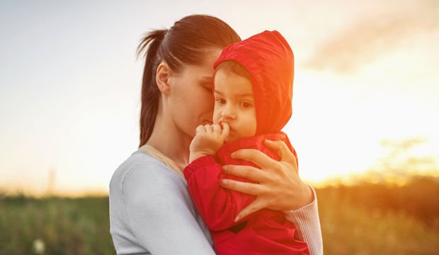 Anne olmanın zorlukları ve güzellikleri nelerdir? Annelikle ilgili olarak anneler neler hissediyor?