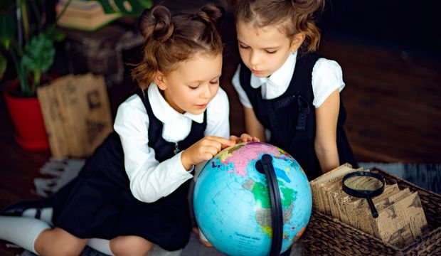 İkiz çocukların eğitimi nasıl planlanmalı?