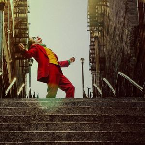 Joker: Hayat tiyatrosuna yansıtılan istismar 