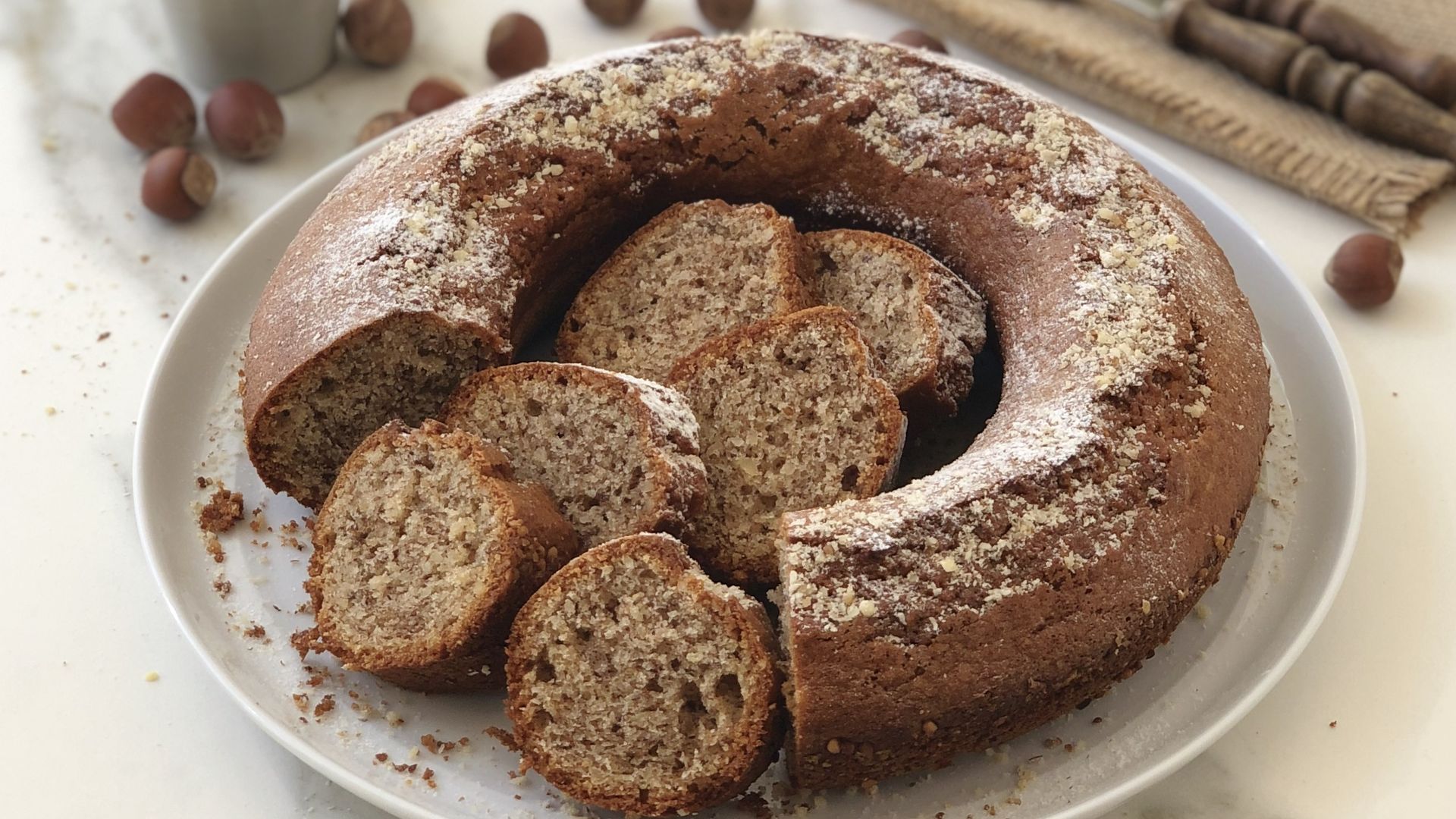 Fındıklı tarçınlı kek HTHayat