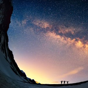 Ölümü yaşamak ve yaşamı kutlamak