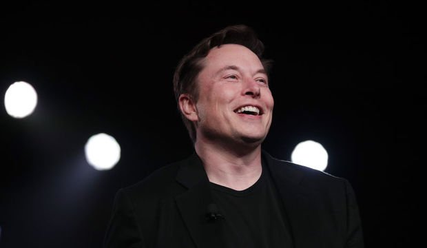 Elon Musk nöroteknolojik araçlarla beynin yapısını değiştirebilmeyi hedefliyor