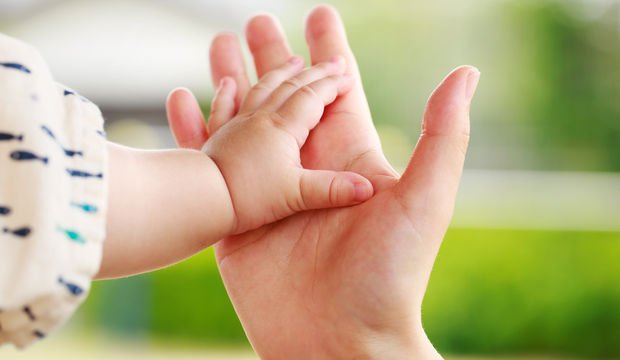 Bebekler için parmak oyunları