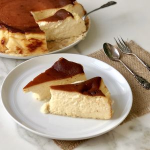 San Sebastian cheesecake 