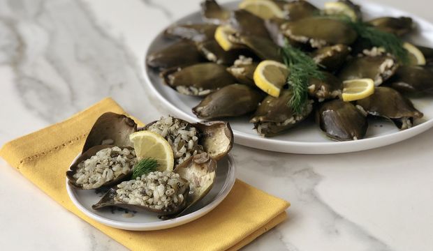 Zeytinyağlı enginar yaprağı dolması nasıl yapılır?