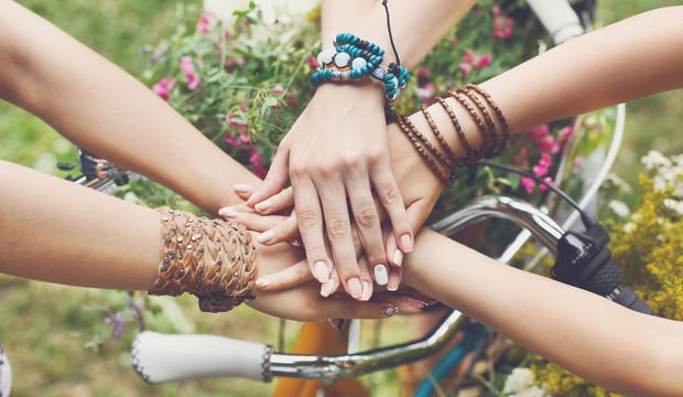 Uzaktan da olsa dostlarınızı desteklemenin 7 yolu