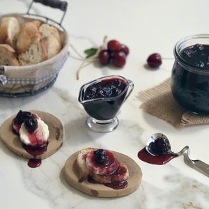 Karanfilli vişne reçeli 