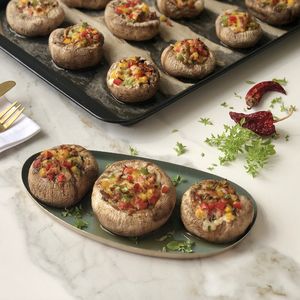 Fırında kekikli mantar dolması 