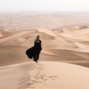 Makro Bağlantı - I: İzler