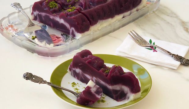 Üzüm pelteli kesme muhallebi