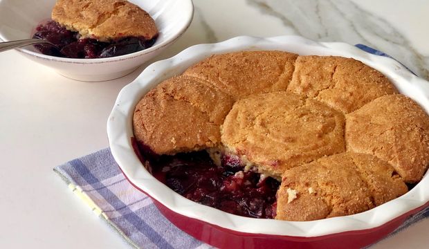 Mürdüm erikli cobbler
