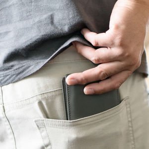 Gerçek Erkek Hikayeleri  - Kadınlardan borç isteyen Nurettin 