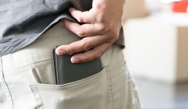 Gerçek Erkek Hikayeleri  - Kadınlardan borç isteyen Nurettin