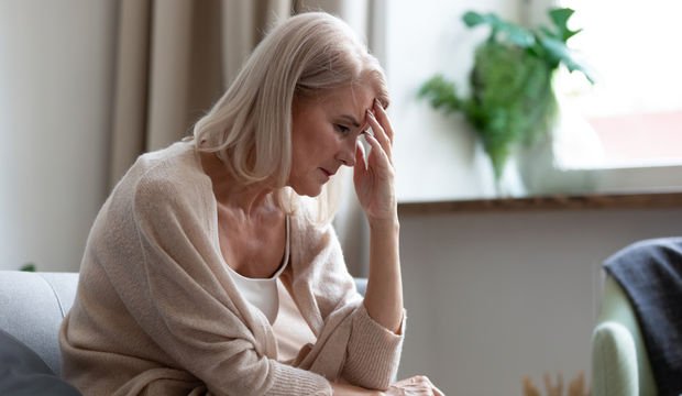 Östrojen hormonu Alzheimer hastalığını nasıl etkiler?