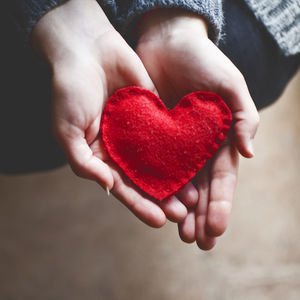 HTHayat “Aşk" çemberi gerçekleşti