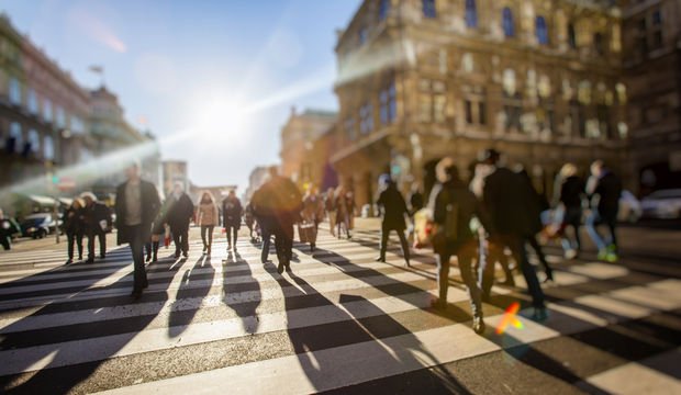 İnsanlar için yaşamıyoruz ama insanlar ile iç içe yaşıyoruz