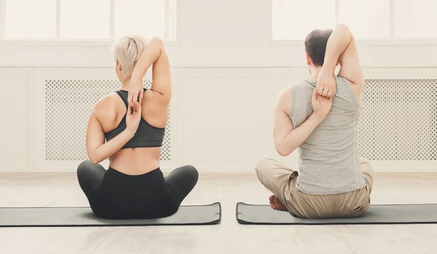 Omuzları rahatlatarak stresten arınmak